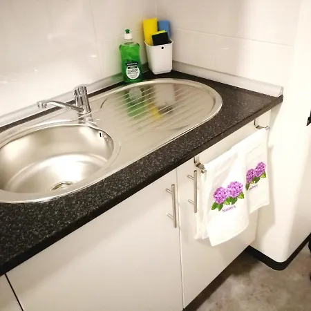 Apartment 2 Bedrooms With View Balcony And Wifi At Funchal 6 Km Away From The